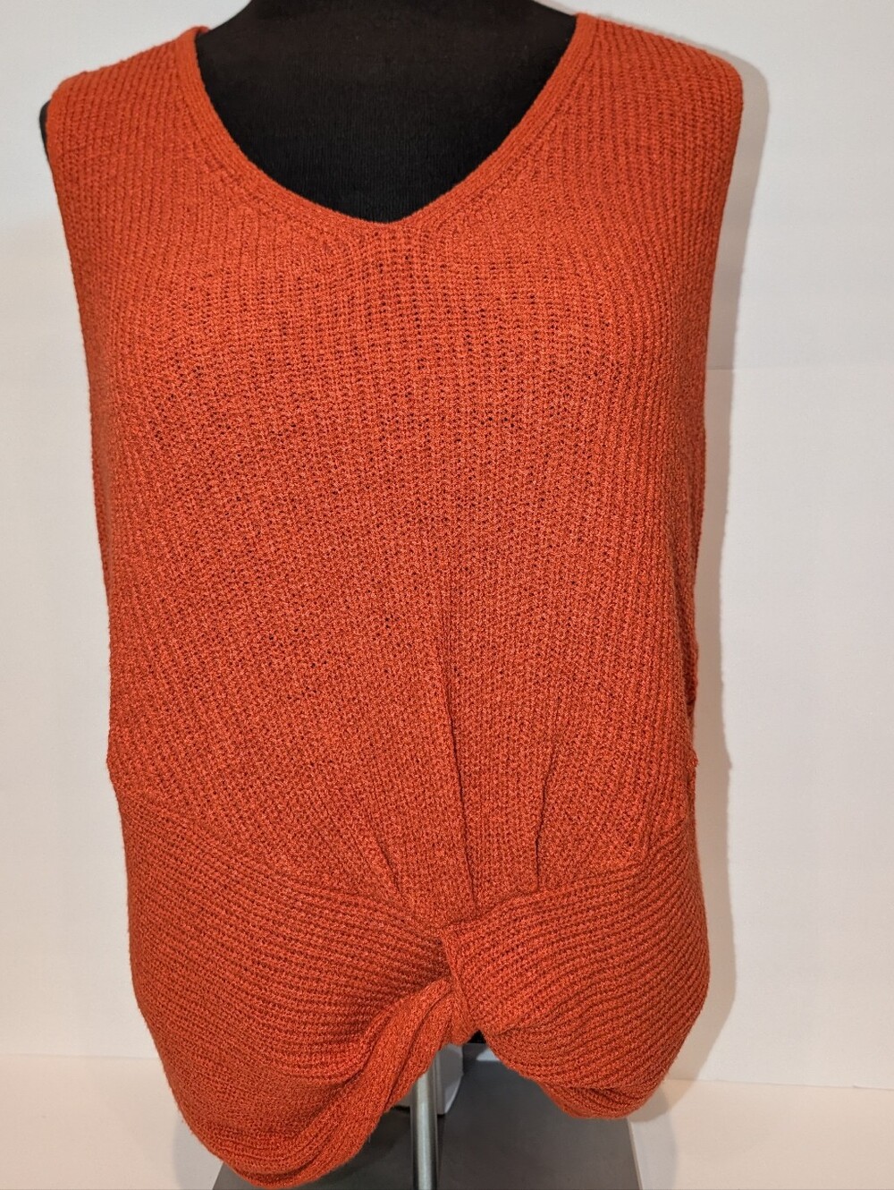 Marled Reunited V Neck Twist Front Sleeveless Sweater, Medium, Burnt Orange